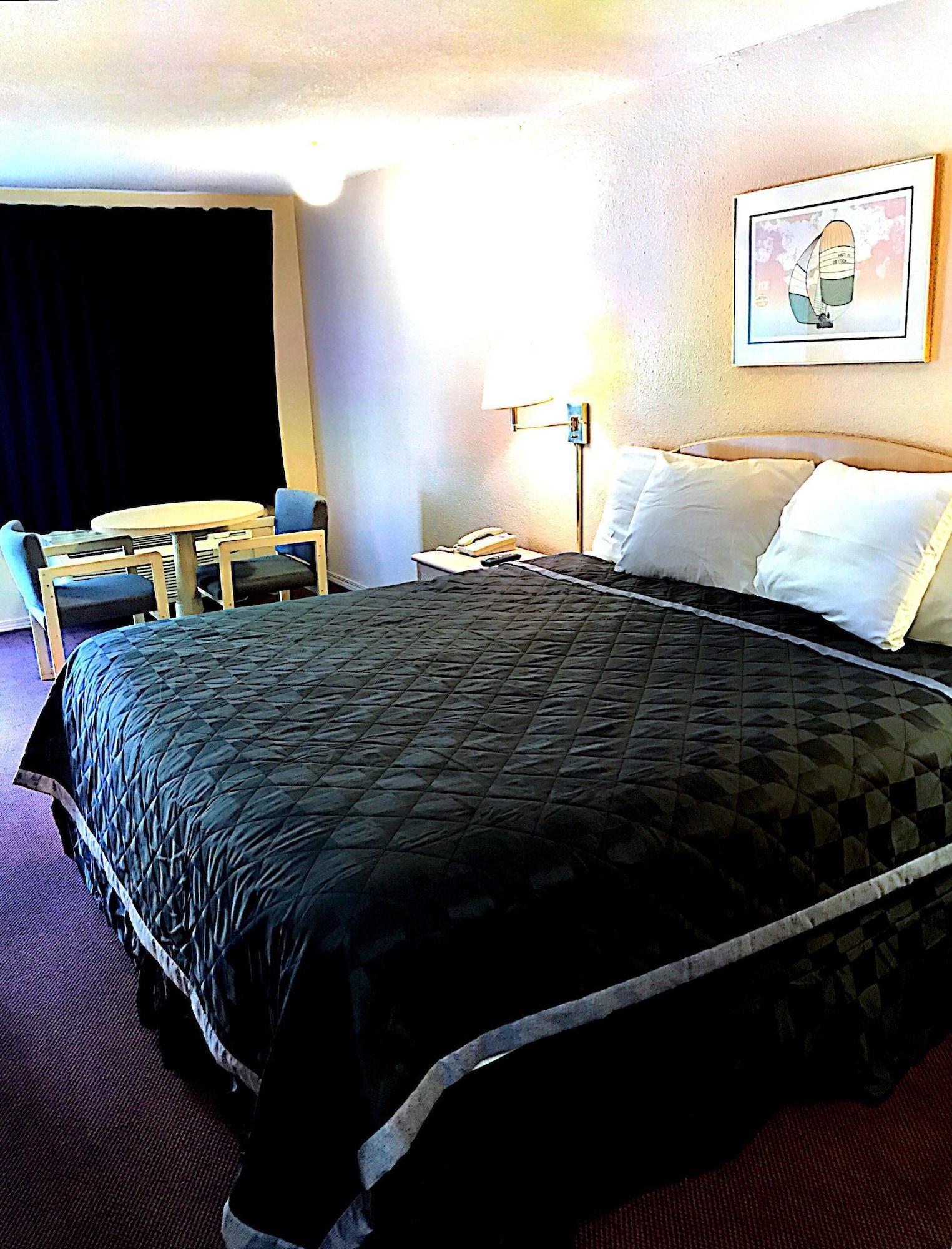 Rodeway Inn Findlay Exteriör bild